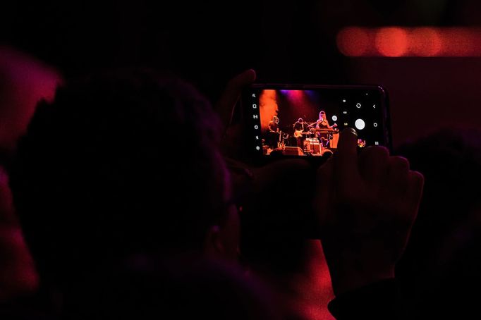 Snímek ze sobotního koncertu Snarky Puppy v Brně.