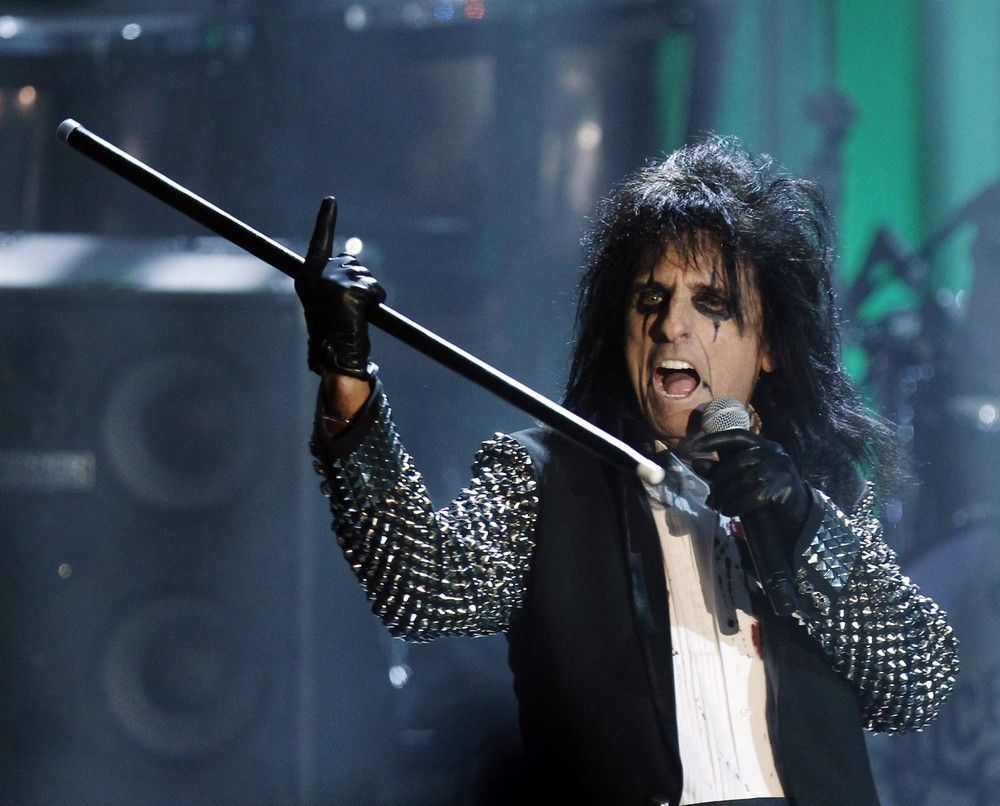 Rock and Roll Hall of Fame - Alice Cooper