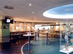 Klubová restaurace na Vestfálském stadionu.