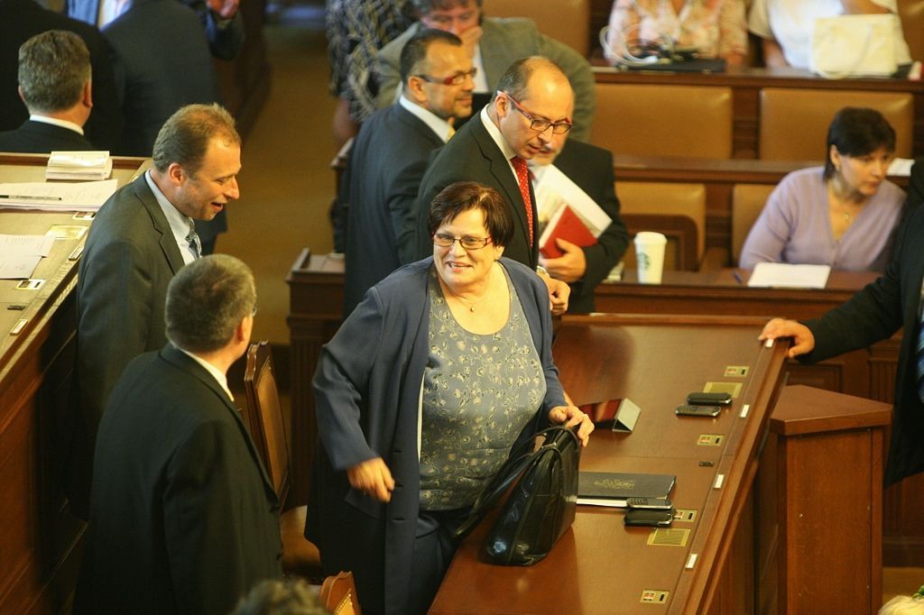 Jednání o rozpuštění sněmovny