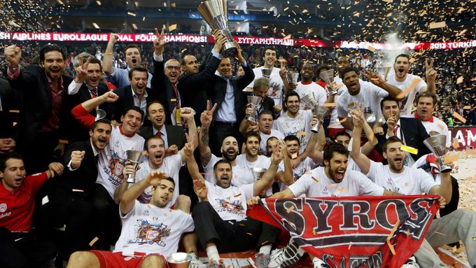 Olympiakos porazil ve finále Euroligy Real Madrid a obhájil loňský titul