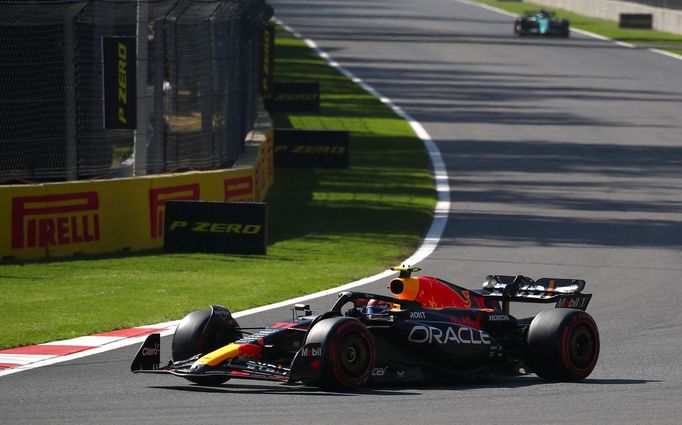 Sergio Pérez (Red Bull) během kvalifikace na VC Mexika F1 2023