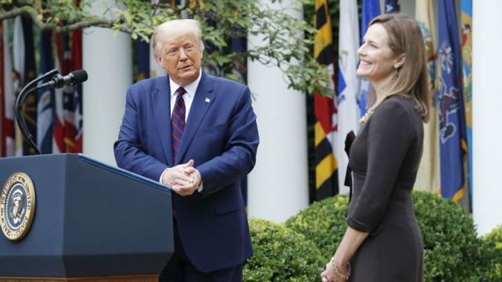 Trump přepsal podobu Nejvyššího soudu. Nominoval do jeho řad konzervativní ženu