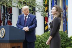 Trump přepsal podobu Nejvyššího soudu. Nominoval do jeho řad konzervativní ženu