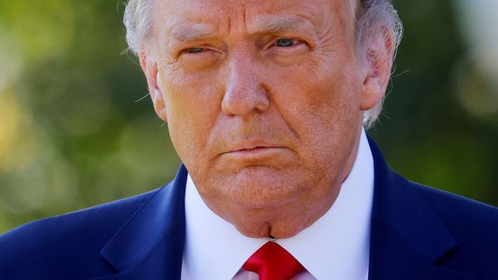 FBI hledala v Trumpově sídle dokumenty o jaderných zbraních. Zda je našla, není jasné; Zdroj foto: Reuters