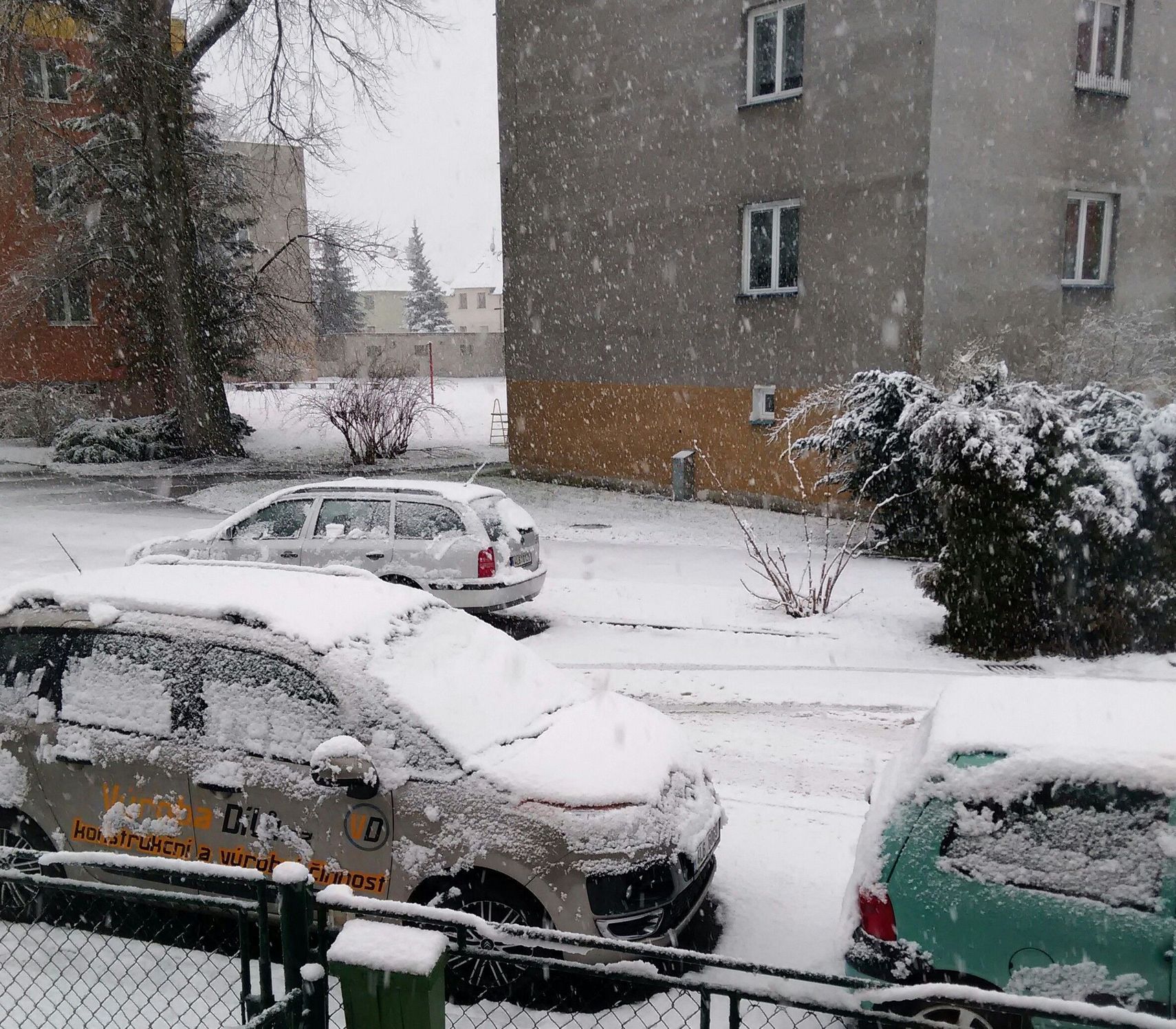 Sníh - 31. března 2015