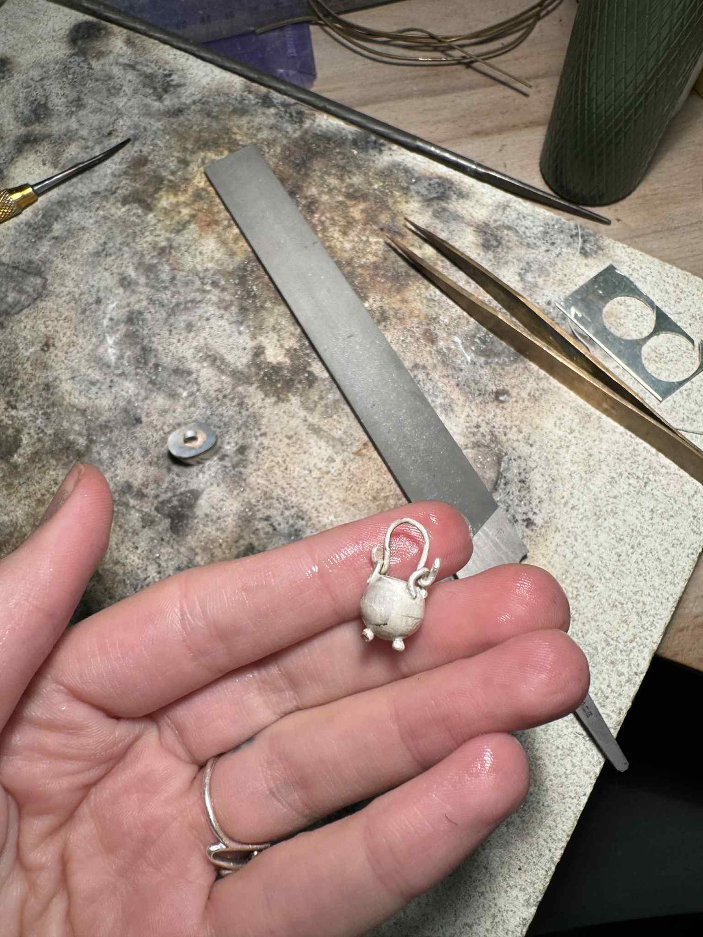 šperky, Houtová, šperkařka