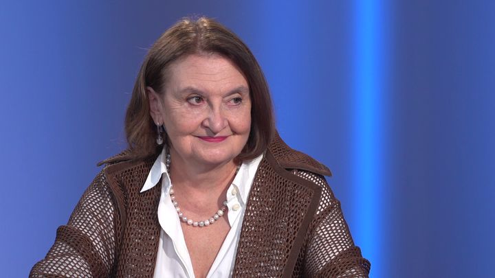“Ježíš, to mi zase daj.” Eva Holubová otevřeně o tom, co se v Česku nepovedlo