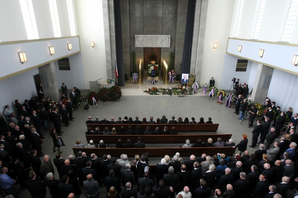Pohřeb Valtra Komárka