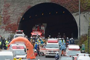 Neštěstí v Japonsku: V tunelu, kteří se zřítil, uhořeli lidi
