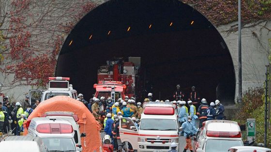 Neštěstí v Japonsku: V tunelu, kteří se zřítil, uhořeli lidi