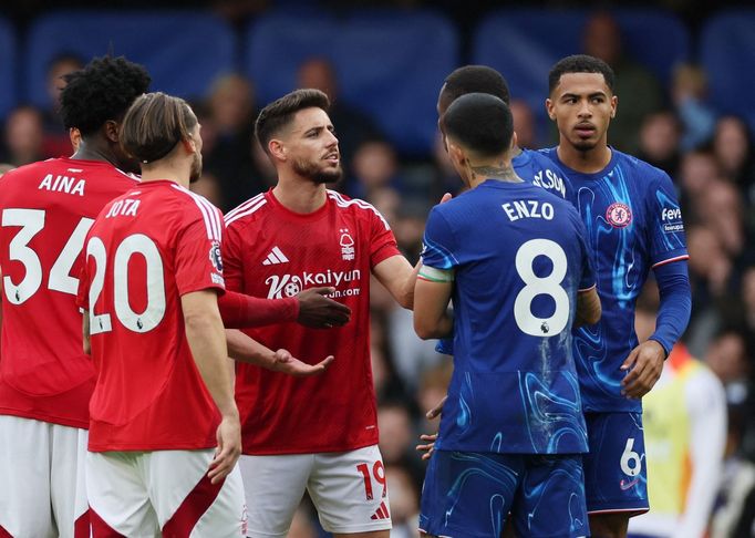 Potyčka v zápase Chelsea - Nottingham Forest