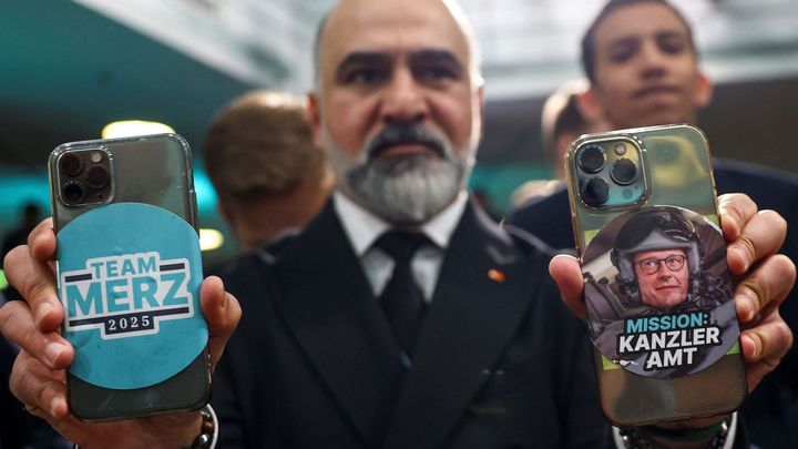 Podle prvních odhadů vyhráli německé volby křesťanští demokraté, AfD je druhá; Zdroj foto: Reuters
