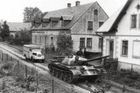 Historik: Vinit Ukrajince ze srpnové okupace je ubohé. Národnost Sovětů nehrála roli