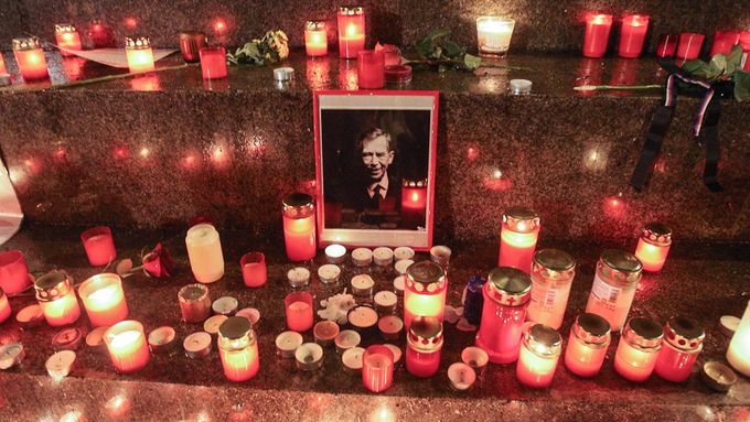Foto: Jak se vzpomíná na Václava Havla rok po jeho úmrtí