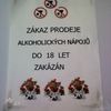 Cedule, zákazy, příkazy, nápisy