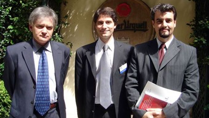 Bývalý český velvyslanec v Argentině Štěpán Zajac (zcela vlevo).