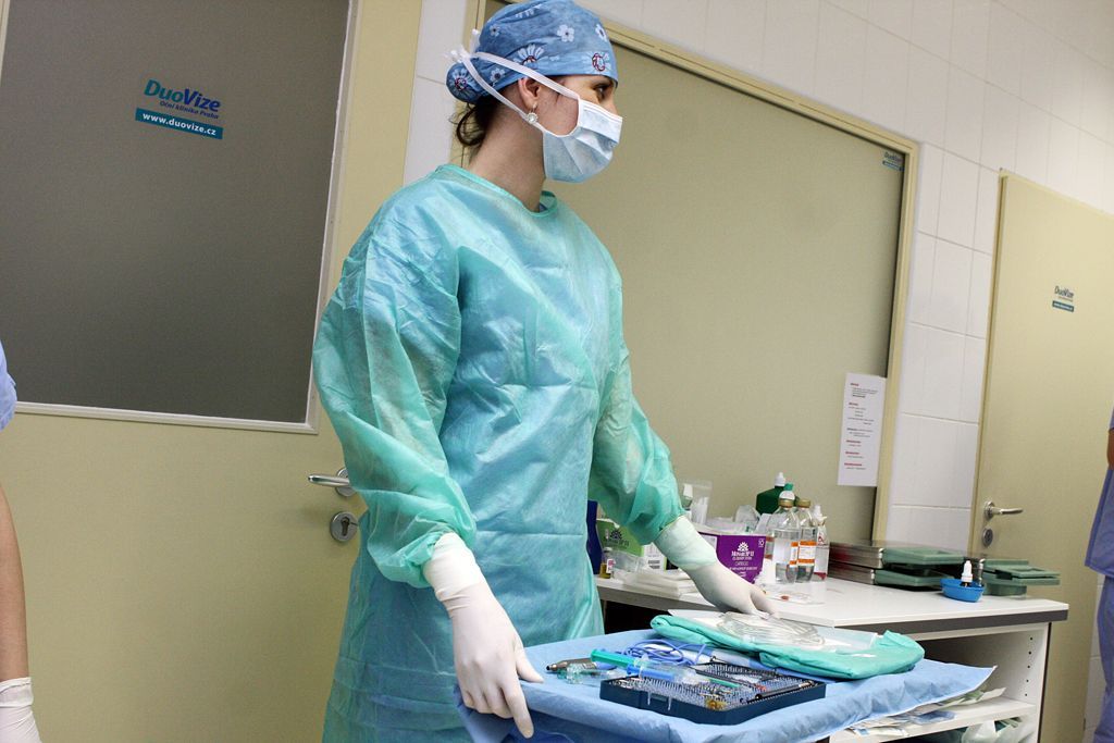 Laserová operace šedého zákalu