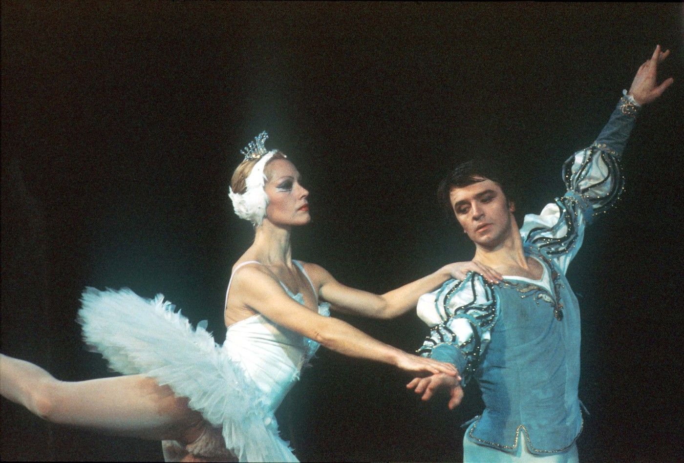 Miroslava Pešíková, Vlastimil Harapes, 1982