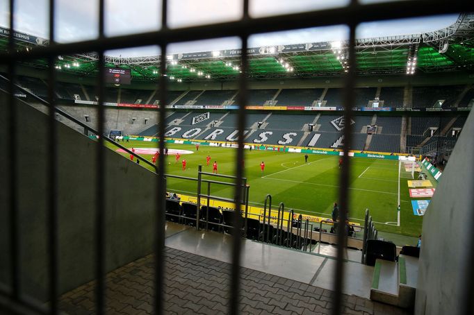 Soccer Football - Bundesliga - Borussia Moenchengladbach v FC Cologne - Borussia-Park, Moenchengladbach, Germany - March 11, 2020  General view during the warm up before