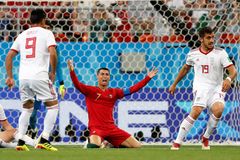 Živě: Írán - Portugalsko 1:1, v závěru ztratili Ronaldo a spol výhru i 1. místo, postup ale uhájili