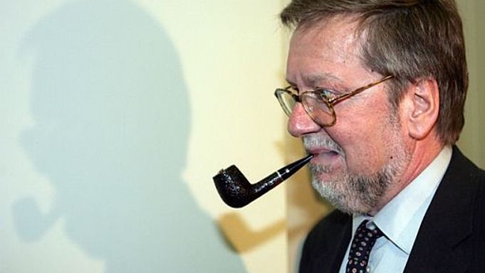 Dánský ministr zahraničí Per Stig Moeller na schůzce evropských ministrů v Salzburku.