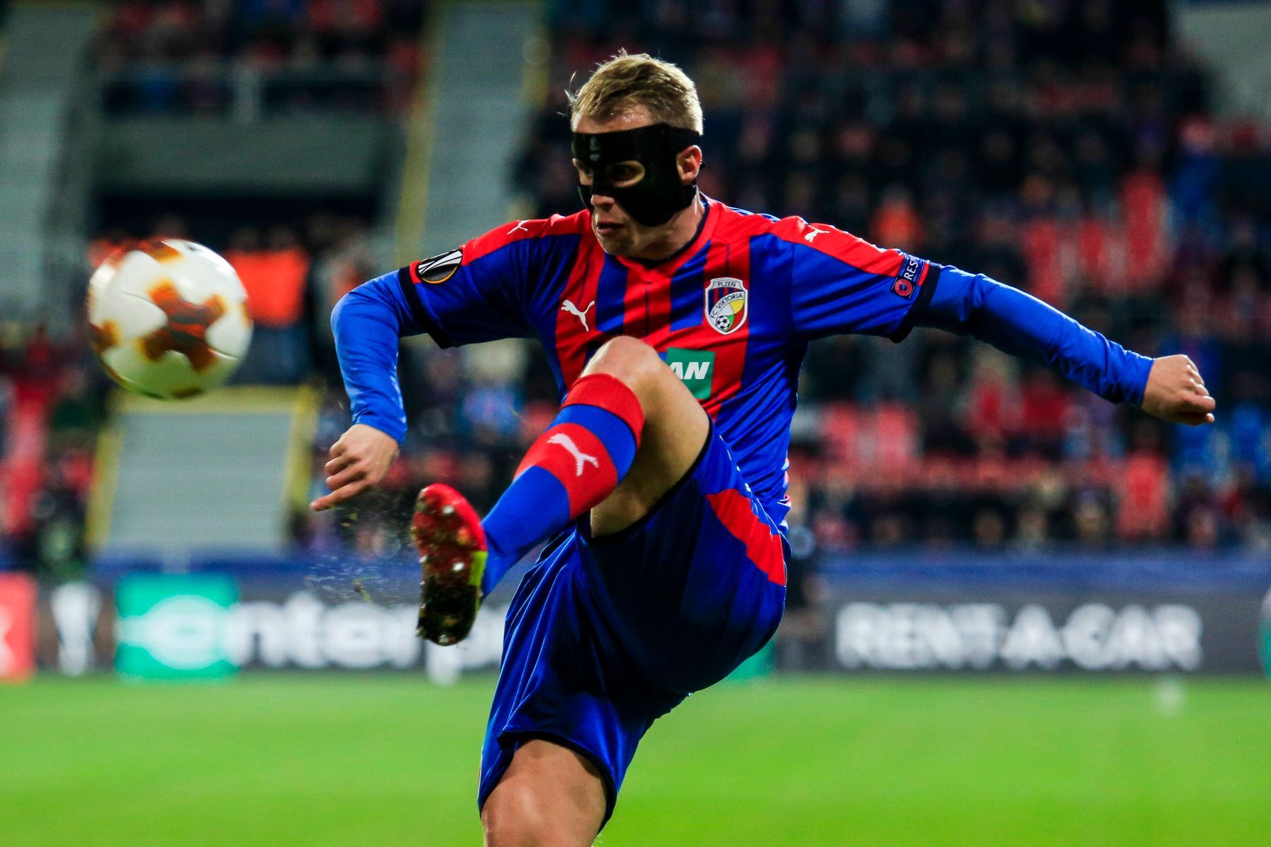 EL, Plzeň-Lugano: David Limberský