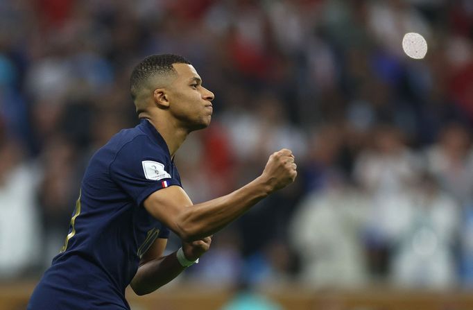 Finále MS ve fotbale 2022, Argentina - Francie: Kylian Mbappé při penaltovém rozstřelu.