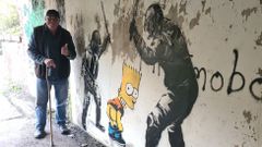 Darrell Meekcom a graffiti s Bartem Simpsonem
