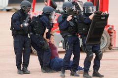 Muž s přezdívkou Prase z Marseille jde po 18 letech do akce. Chystá na Euru útoky na muslimy