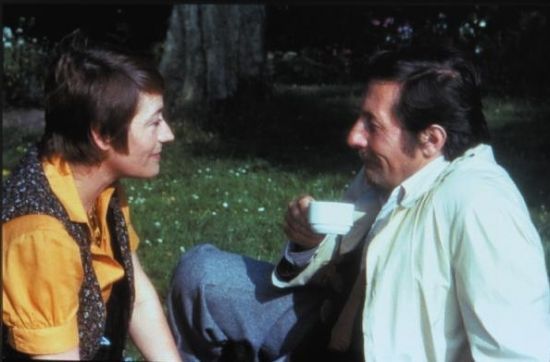A. Girardotová - Sukničkář 1979