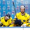 Smutní Švédové po porážce v semifinále MS 2024 Česko - Švédsko