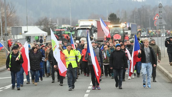 Zemědělci protestovali proti dovozu potravin. Neohrožuje vás, uklidňuje ministr