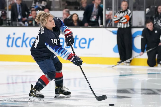 NHL All-Star Game 2019: Brianna Deckerová