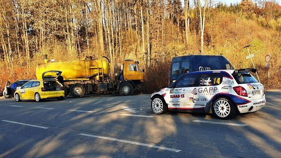 Lukáš Pondělíček vs. fekální Tatra na Rallye Vsetín