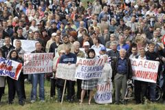 Dělnický protest v Rusku. Odbory chtějí znárodnit Ladu
