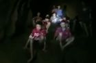 Chlapci v thajské jeskyni zůstanou ještě týdny. Před evakuací absolvují dlouhý potápěčský výcvik