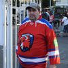 Fanoušci pražského Lva před utkíním KHL 2012/13 s Rigou.
