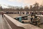Linkový autobus vjel v Moskvě do podchodu, zemřeli čtyři lidé. Vůz se sám rozjel, tvrdí řidič