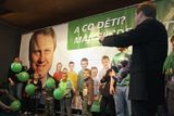 Ústečtí zelení si vlastní děti dali na plakát a založili na nich volební kampaň.