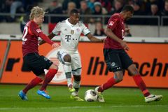 Bayern čtyřmi góly spláchl Hannover i s Rajtoralem