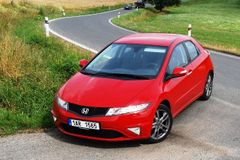 Honda Civic 1,8: Stále je tak trošku z jiné planety
