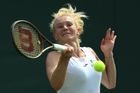 Siniaková slaví cenné vítězství, zaskočila světovou šestku. Zato Muchová končí