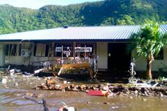 Úřady varují před tsunami po zemětřesení v Indonésii