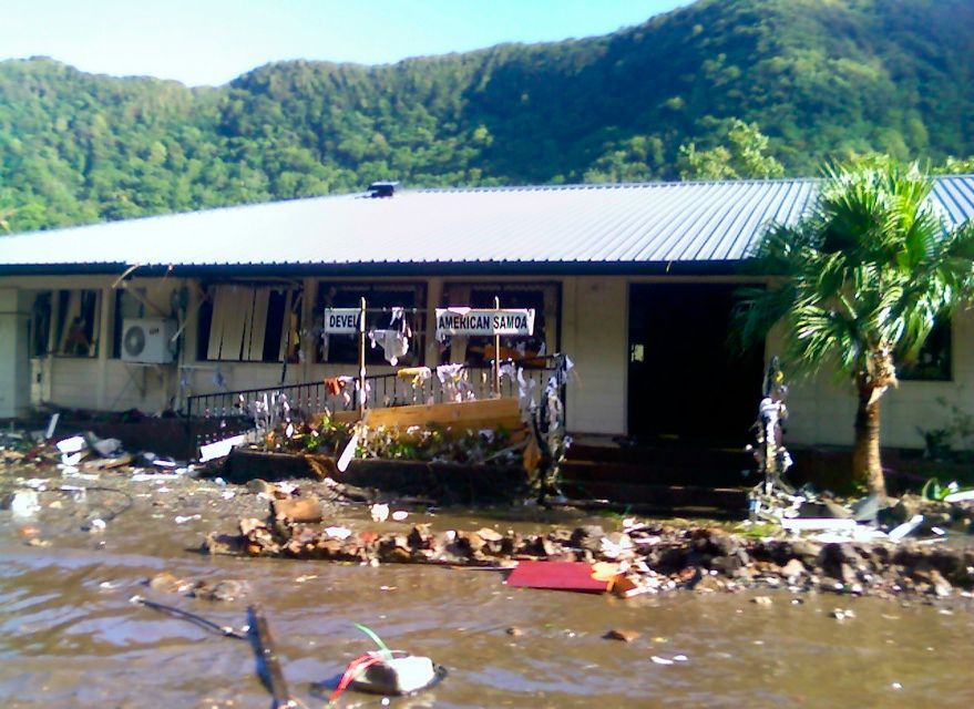 Tsunami u Americké a Západní Samoy