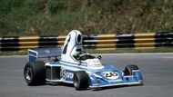 Ligier JS5 z roku 1976 je první formulí 1 později tak úspěšné francouzské stáje. Kvůli obrovskému vstupu sání vzduchu nad hlavou pilota dostala přezdívku "čajová konvice".