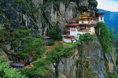 Do Bhútánu se vrátilo štěstí. Po výpadku dávek z Indie pomoc nabídl celý svět