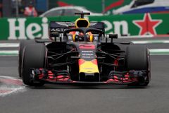 Kvalifikace patřila Red Bullu, Hamilton v Mexiku odstartuje ze třetího místa