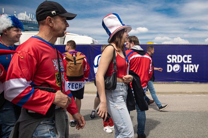 Fanzóna a fanoušci během Mistrovství světa v hokeji 2024 v Praze.