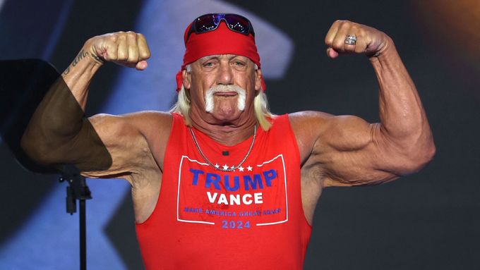 V roce 2024 založil svou značku piva. Ta je oficiálním pivem WWE a sponzoruje také například automobilové závody NASCAR.